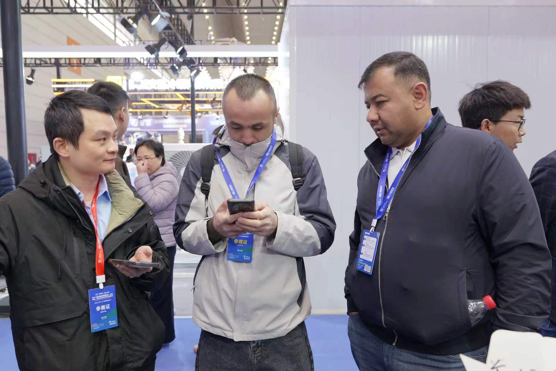 2036392056446332928.jpg 2036392056446332928.jpg